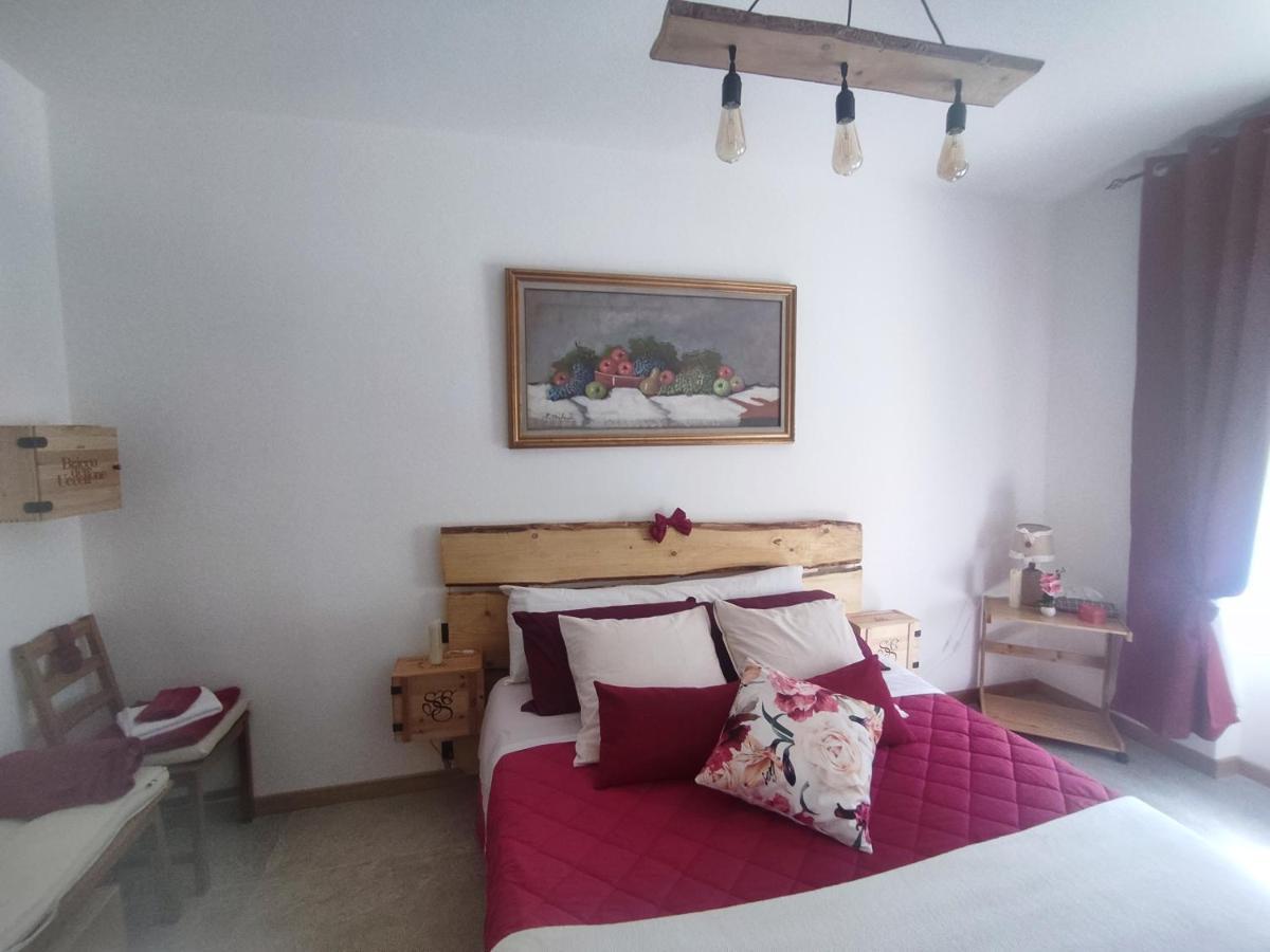 Tirano Express Luxury Apartments ภายนอก รูปภาพ
