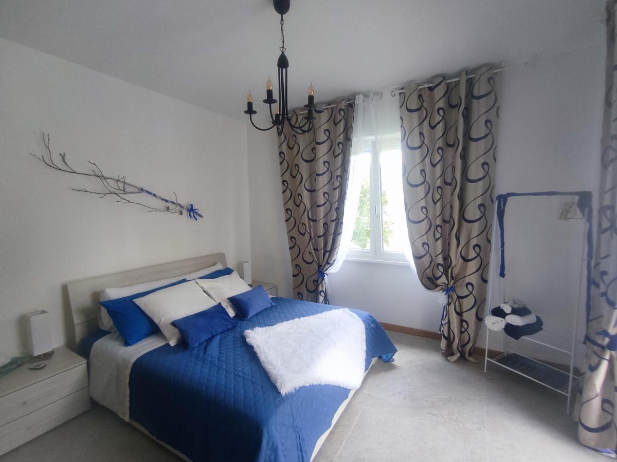 Tirano Express Luxury Apartments ภายนอก รูปภาพ