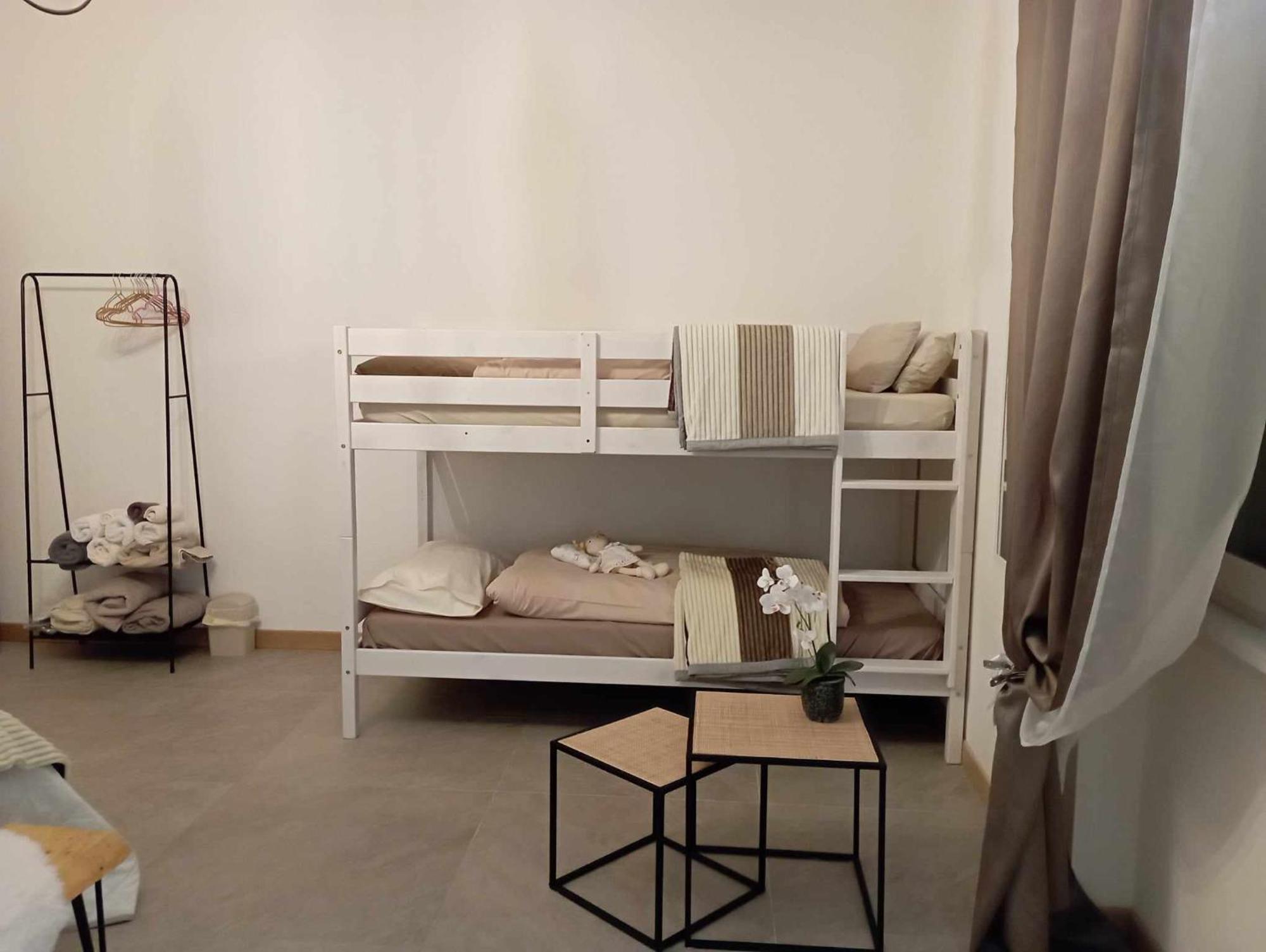 Tirano Express Luxury Apartments ภายนอก รูปภาพ